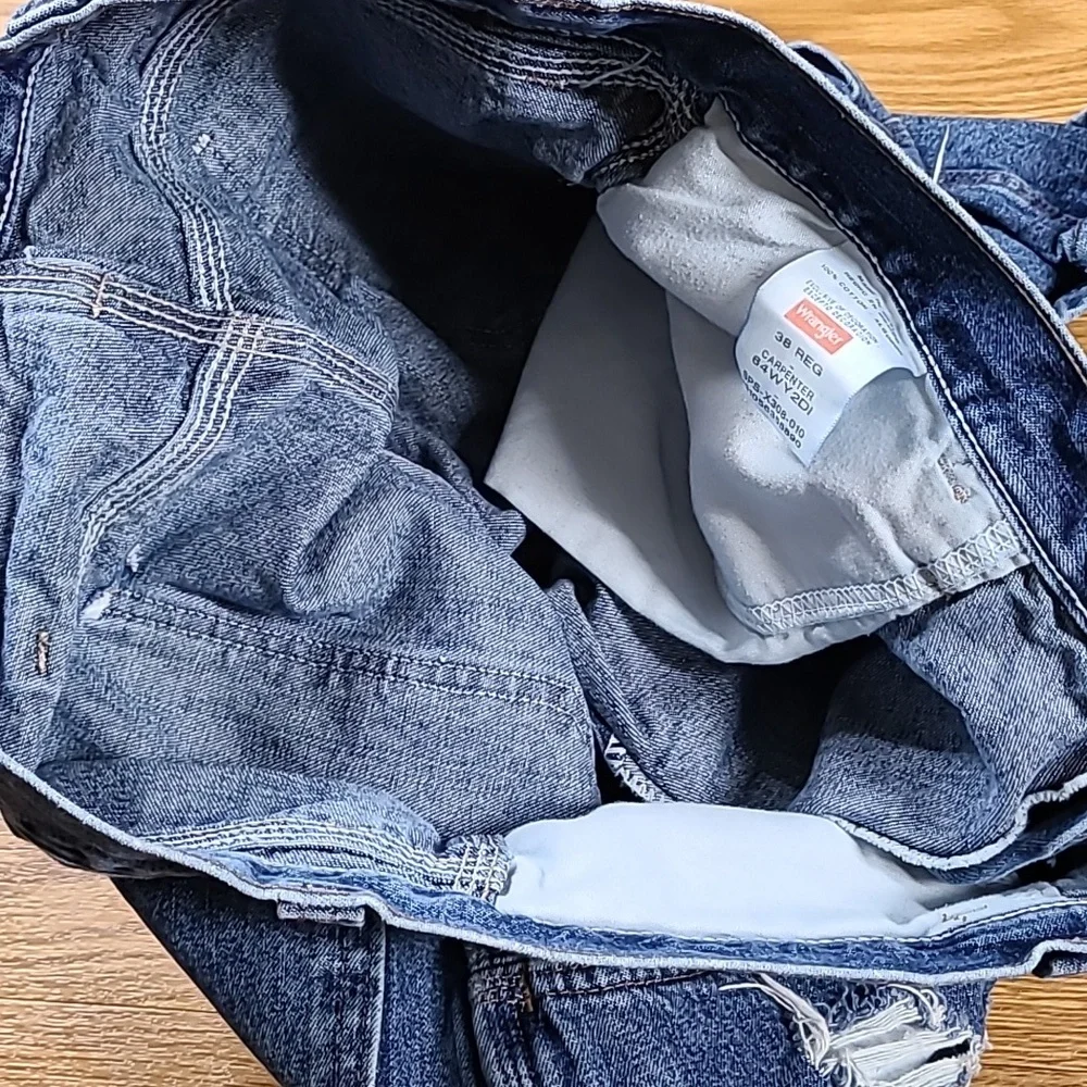WRANGLER VINTAGE 38x8 DISTRESED DISTROYED MENS DENIM BLUE JEAN CARPENTER SHORTS